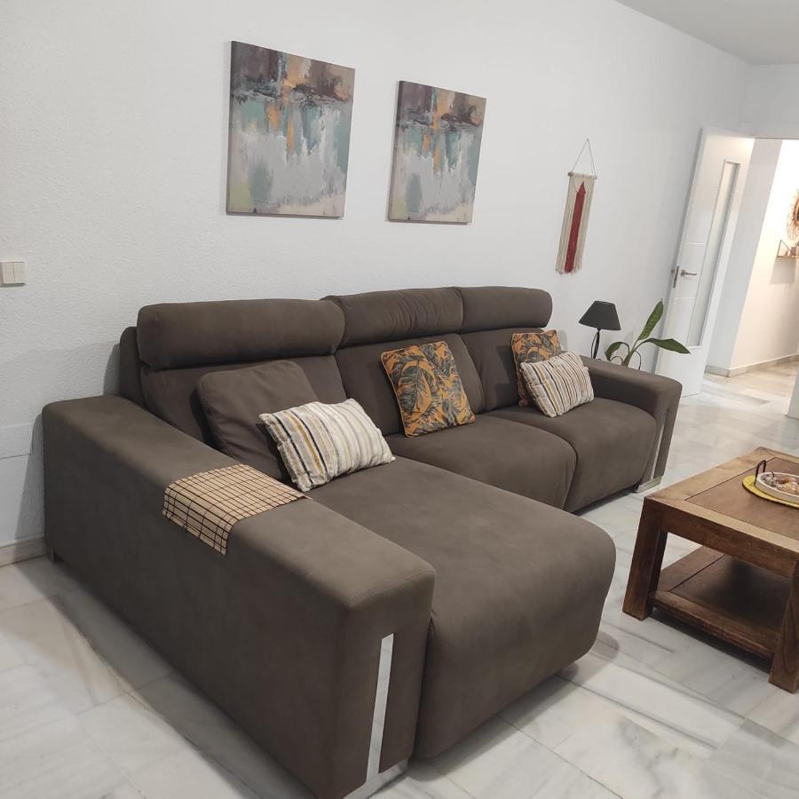 El Barquito Del Abuelo Apartment Малага Екстериор снимка
