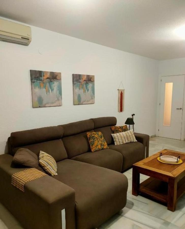 El Barquito Del Abuelo Apartment Малага Екстериор снимка