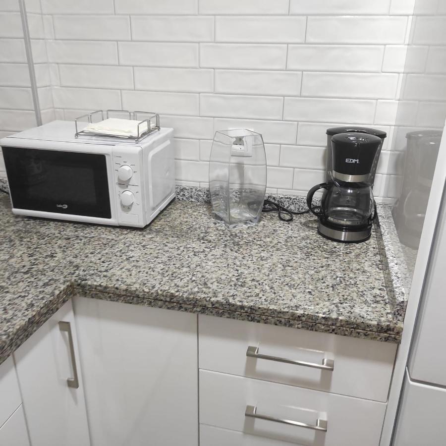 El Barquito Del Abuelo Apartment Малага Екстериор снимка