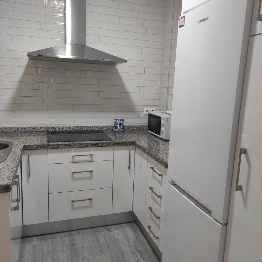 El Barquito Del Abuelo Apartment Малага Екстериор снимка