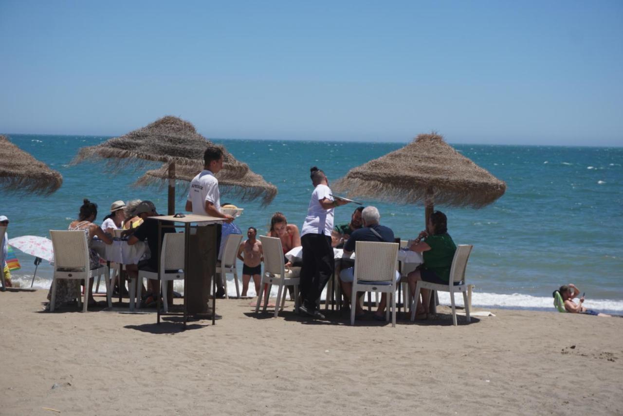 El Barquito Del Abuelo Apartment Малага Екстериор снимка